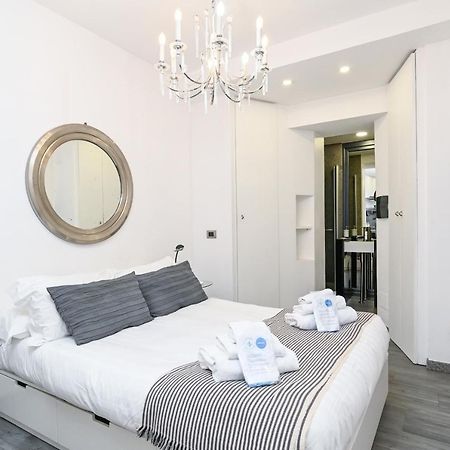 The Essential Trastevere Design Studio Rome Extérieur photo