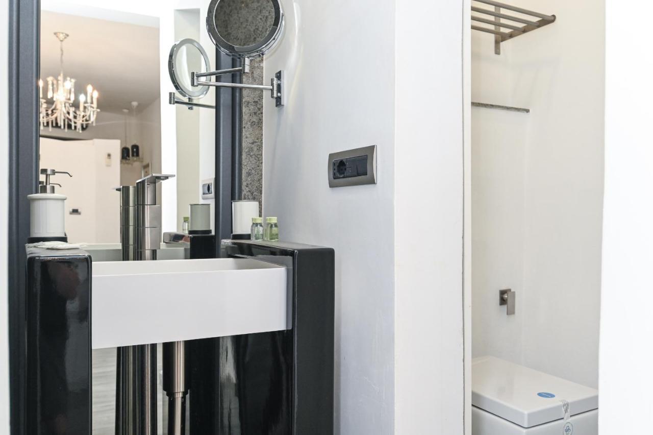 The Essential Trastevere Design Studio Rome Extérieur photo
